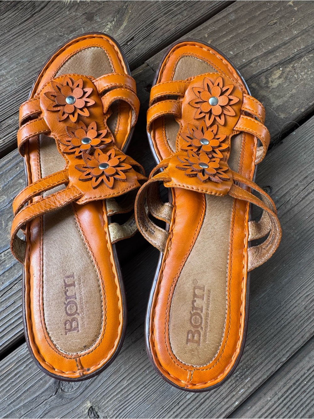 Born Leather Flower Sandals Orange Cutout Comfort Walking Sandals Women’s Size 8